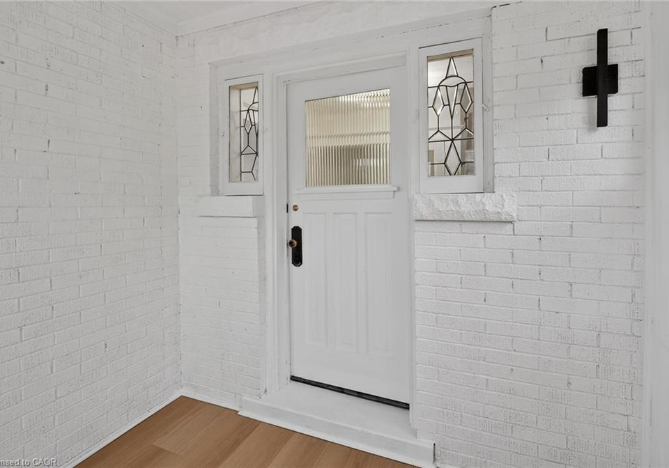 101-houghton-avenue-s-hamilton-ontario-40837046