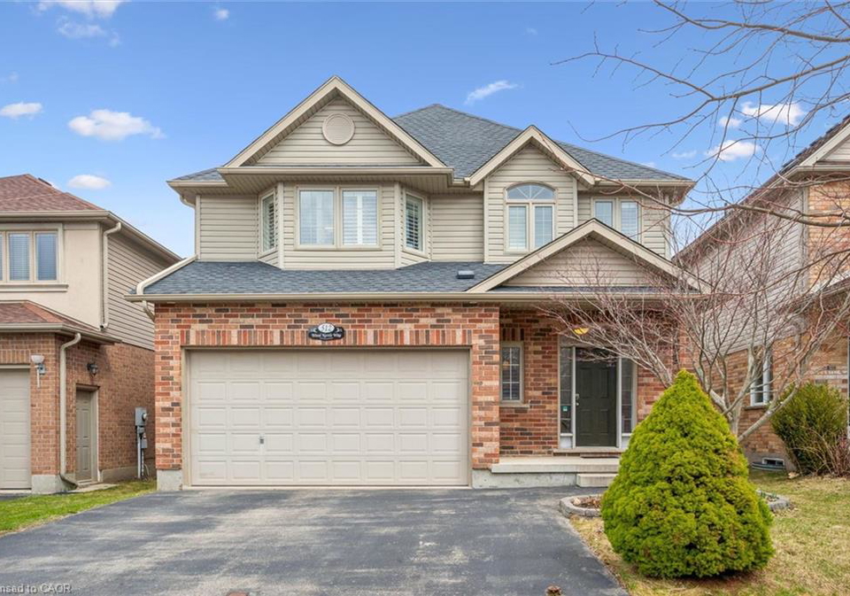 512-wood-nettle-way-waterloo-ontario-40837053