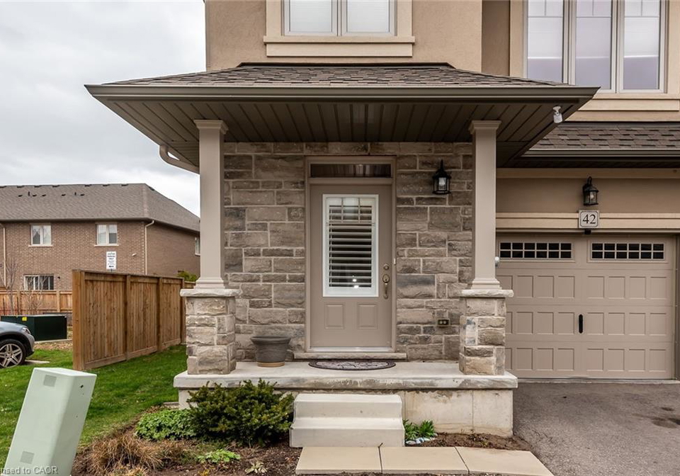 98-shoreview-place-stoney-creek-ontario-40837067