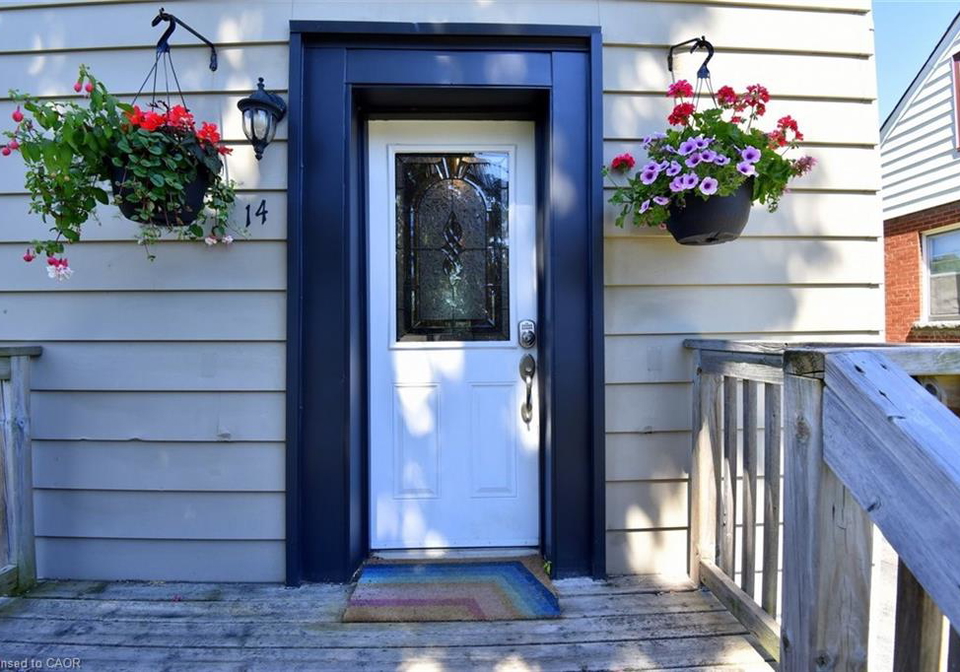 14-lydia-street-hamilton-ontario-40837069