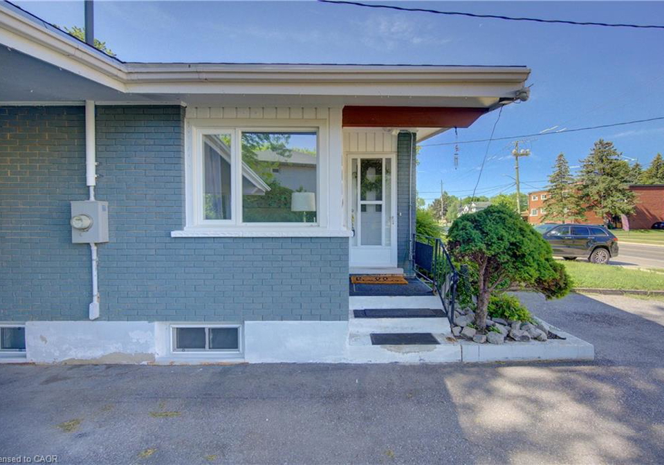 141-franklin-street-n-kitchener-ontario-40837081