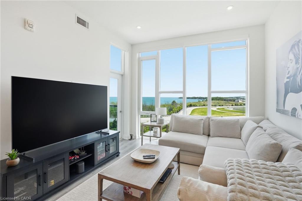 16-concord-place-grimsby-ontario-40837089