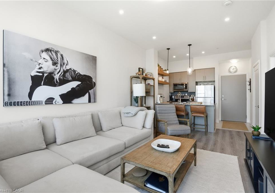 16-concord-place-grimsby-ontario-40837089