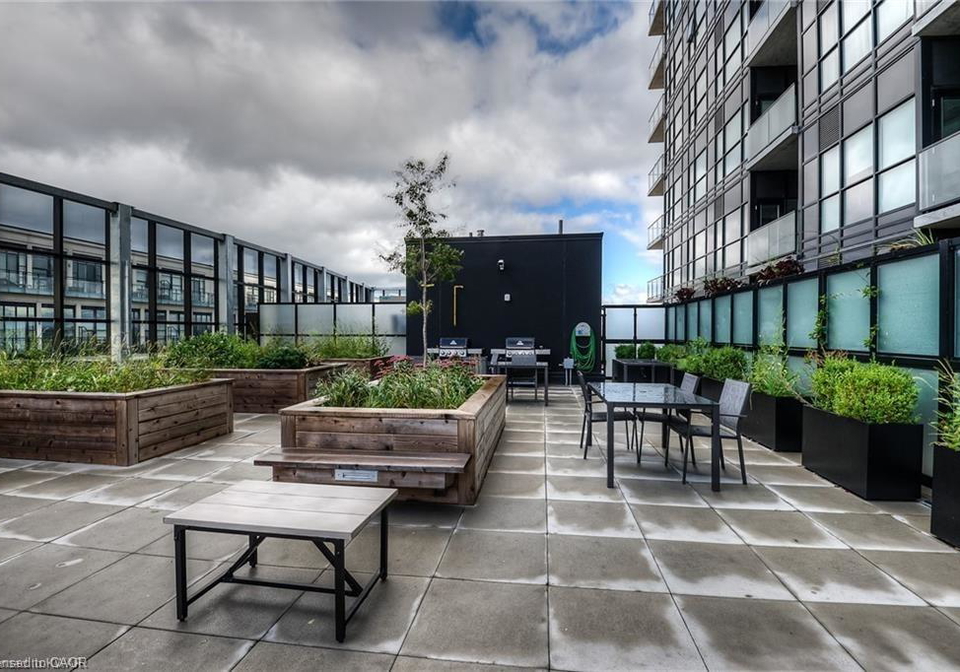 1-victoria-street-kitchener-ontario-40837105