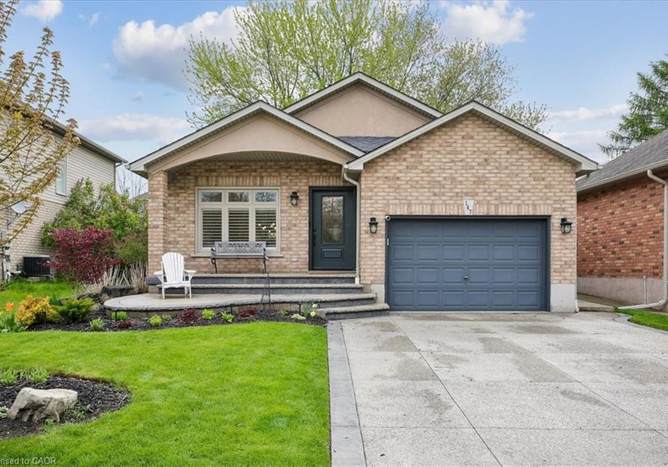 147-valridge-drive-ancaster-ontario-40837176