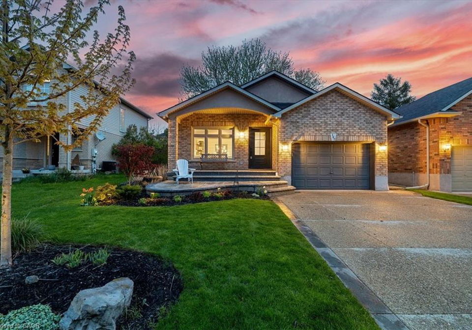 147-valridge-drive-ancaster-ontario-40837176
