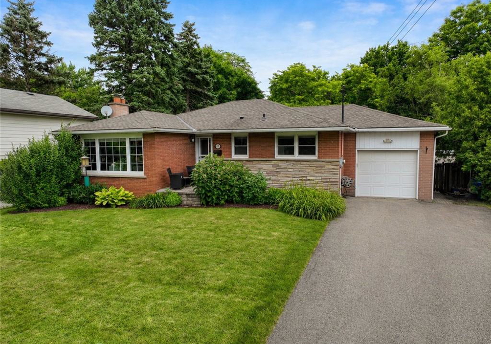 1063-maplehurst-avenue-burlington-ontario-40837205