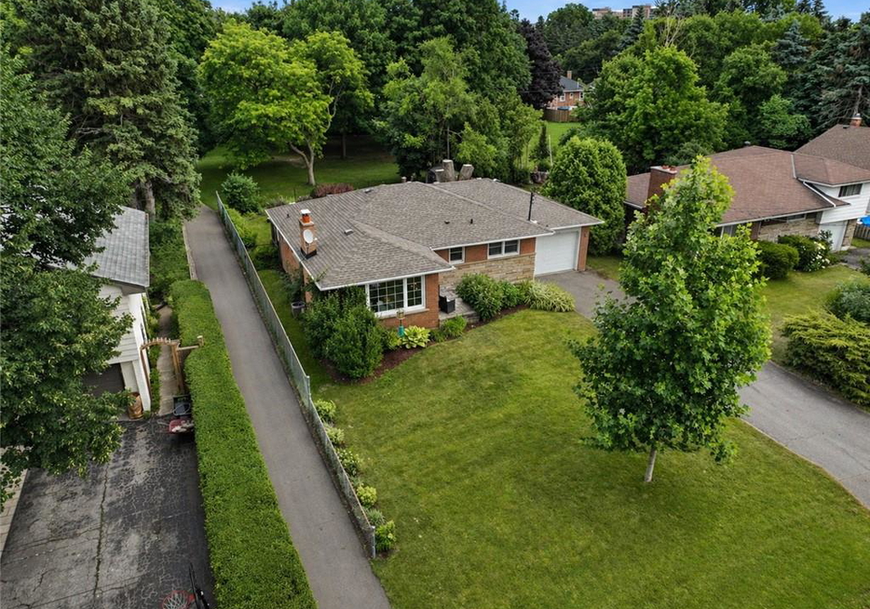 1063-maplehurst-avenue-burlington-ontario-40837205
