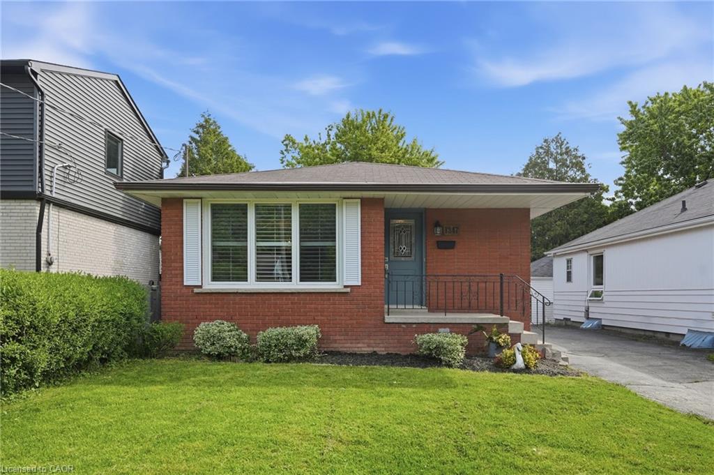 1347-fisher-avenue-burlington-ontario-40837215