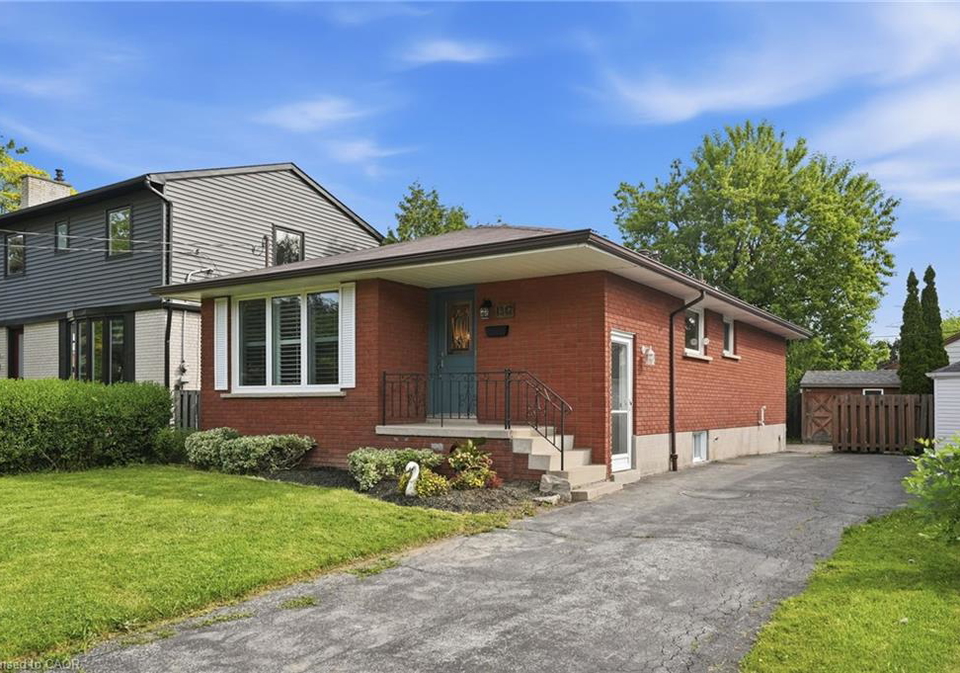 1347-fisher-avenue-burlington-ontario-40837215