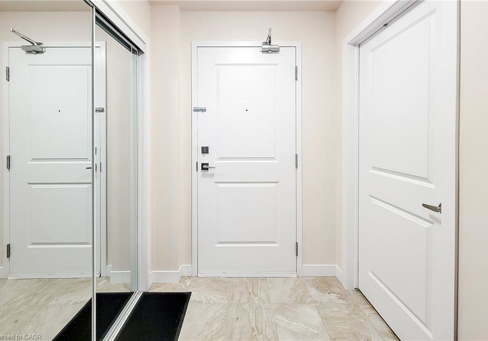 85-robinson-street-hamilton-ontario-40837218