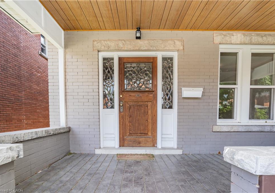 25-spadina-avenue-hamilton-ontario-40837239