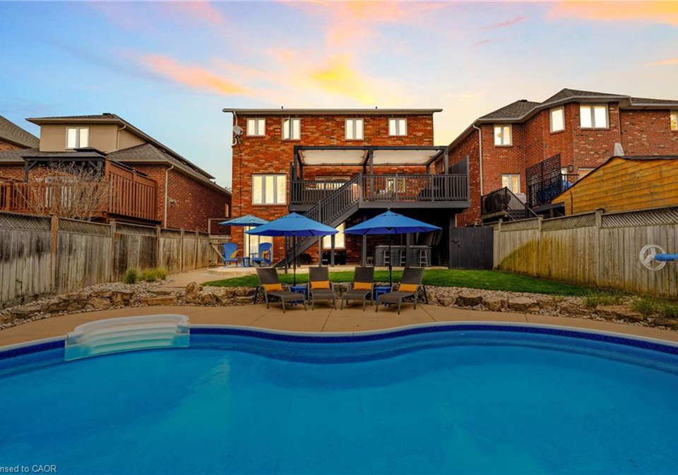 5-volterra-court-waterdown-ontario-40837251