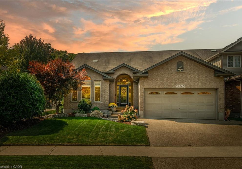 294-fallowfield-drive-kitchener-ontario-40837265