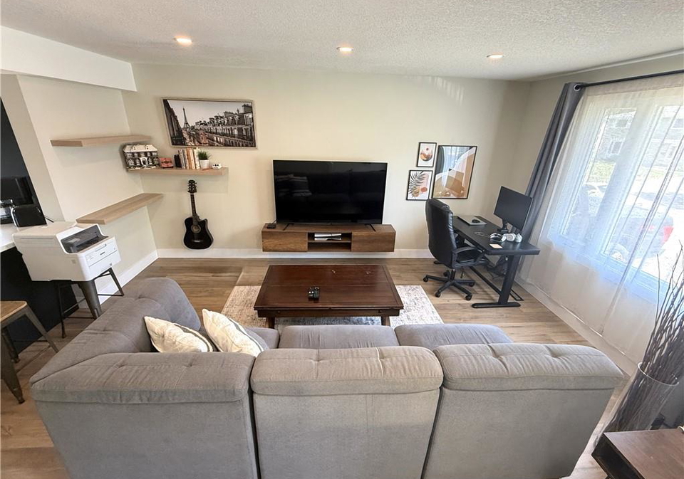 75-lillian-drive-waterloo-ontario-40837275