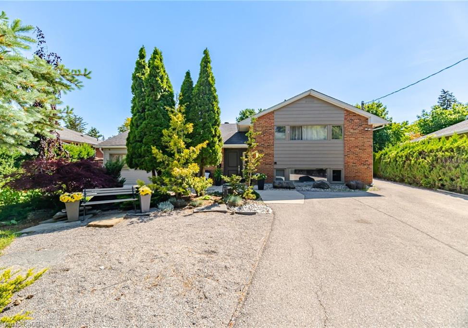 14-plainsman-road-mississauga-ontario-40837301