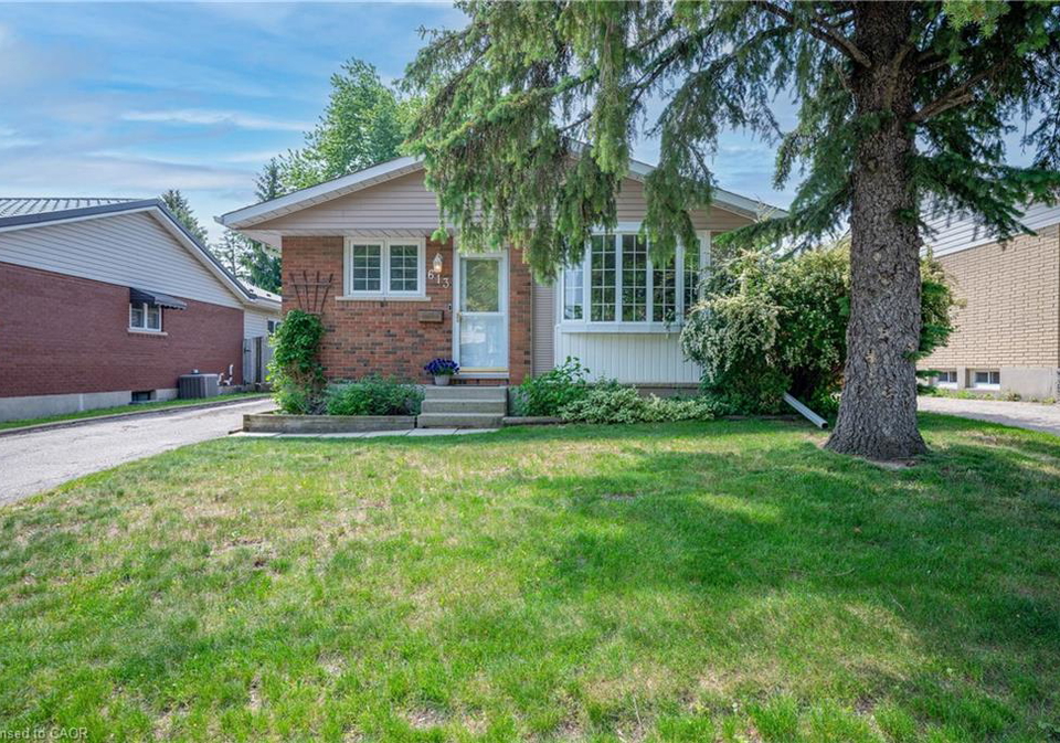 613-dogwood-lane-waterloo-ontario-40837317