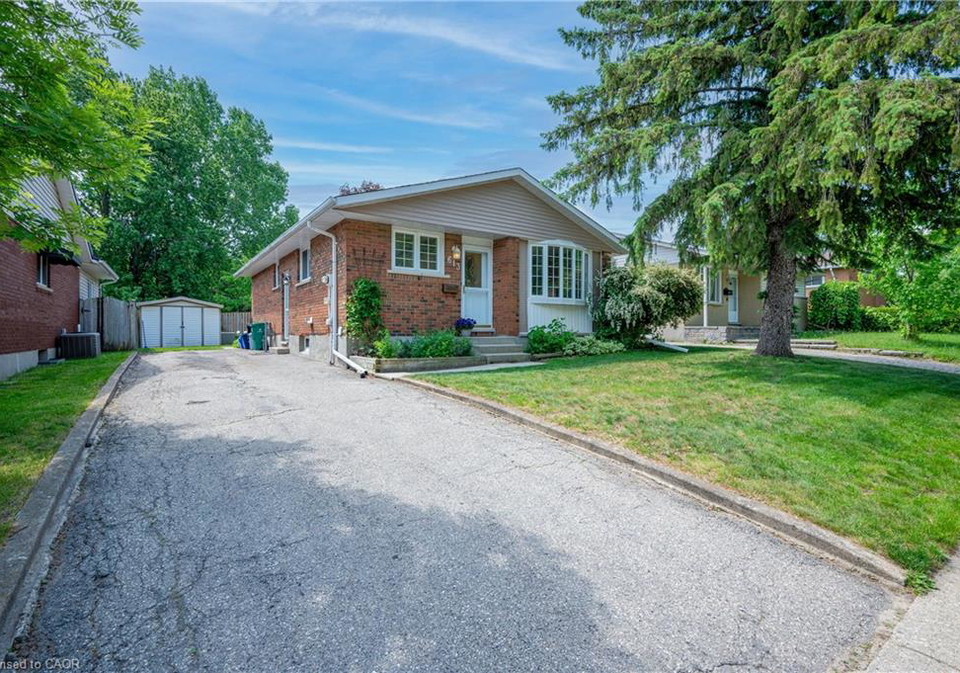 613-dogwood-lane-waterloo-ontario-40837317