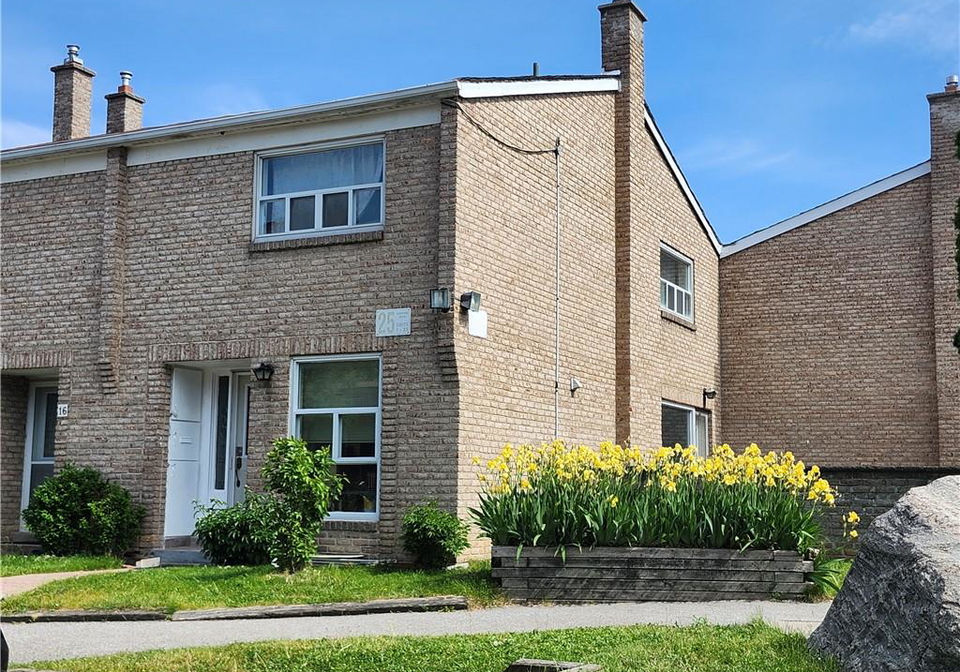 25-gosford-boulevard-toronto-ontario-40837321