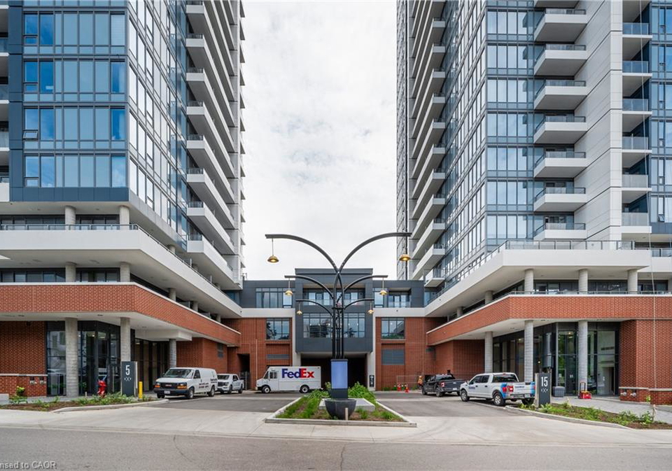 15-wellington-street-s-kitchener-ontario-40837328