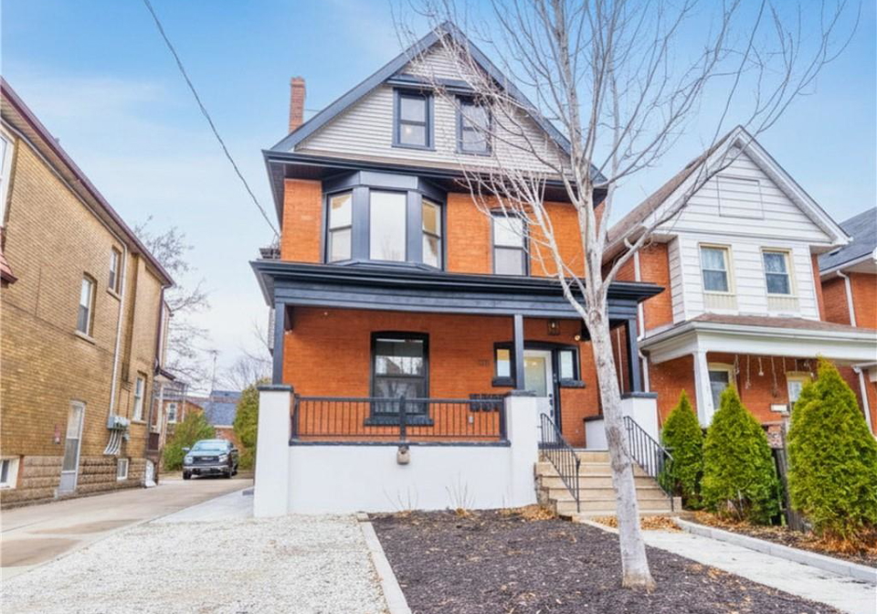 204-balsam-avenue-s-hamilton-ontario-40837365