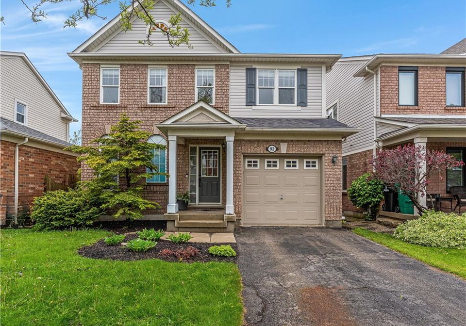 92-baggs-crescent-cambridge-ontario-40837373