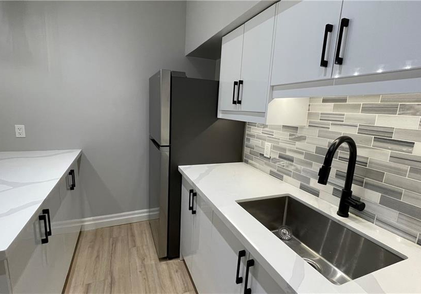 69-east-main-street-welland-ontario-40837387