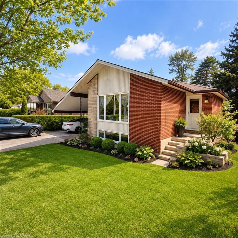 82-blackwood-crescent-hamilton-ontario-40837393