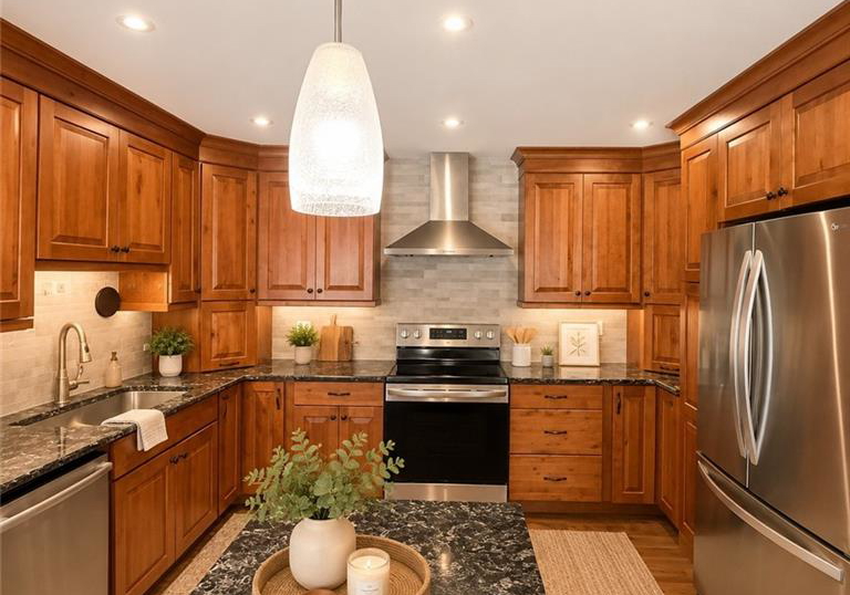 82-blackwood-crescent-hamilton-ontario-40837393
