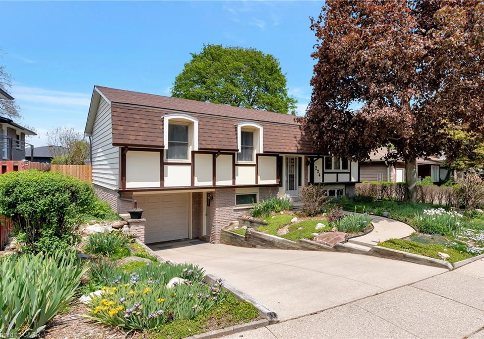 224-erindale-crescent-cambridge-ontario-40837397