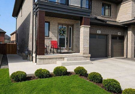 32-jayla-lane-smithville-ontario-40837398
