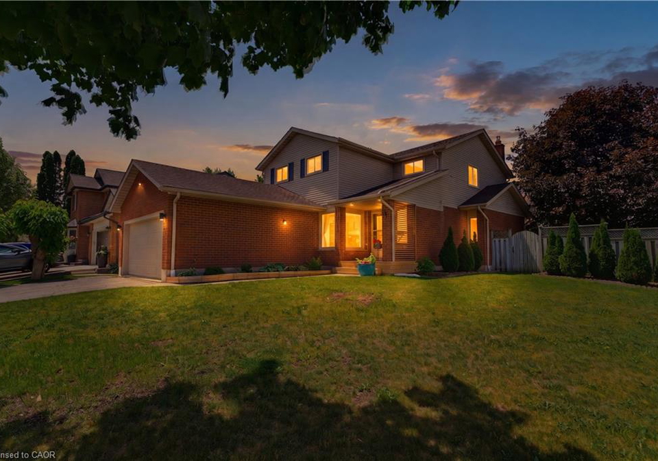 3-alona-avenue-cambridge-ontario-40837407