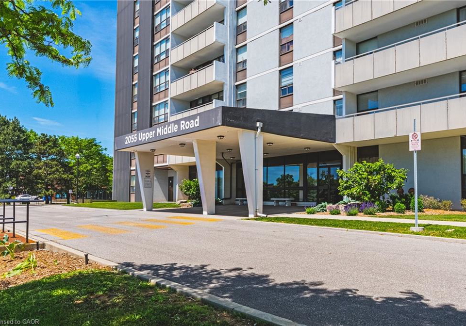 2055-upper-middle-road-burlington-ontario-40837422