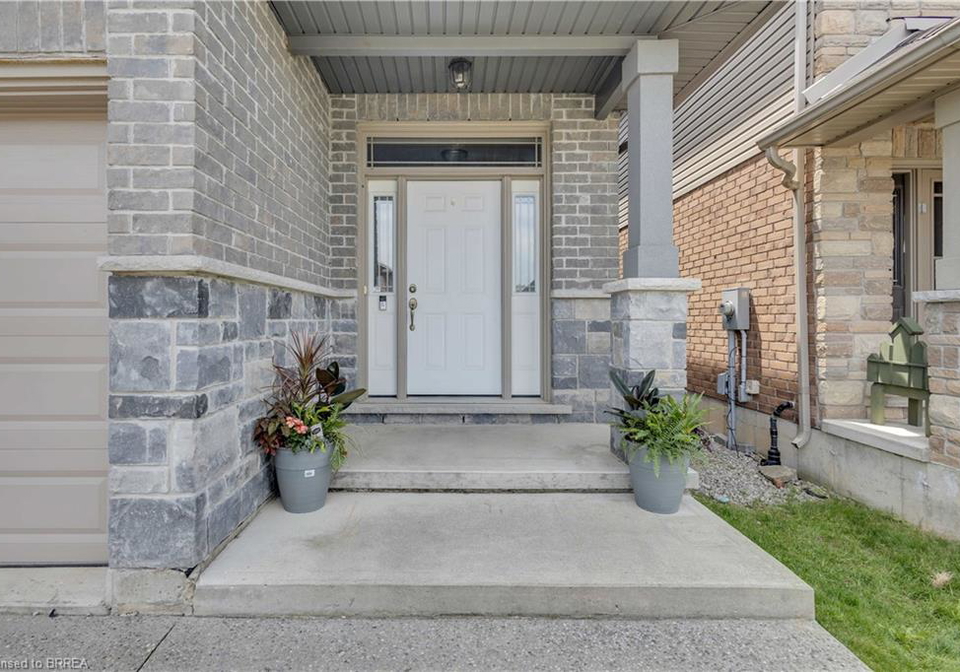 28-banks-street-brantford-ontario-40837425