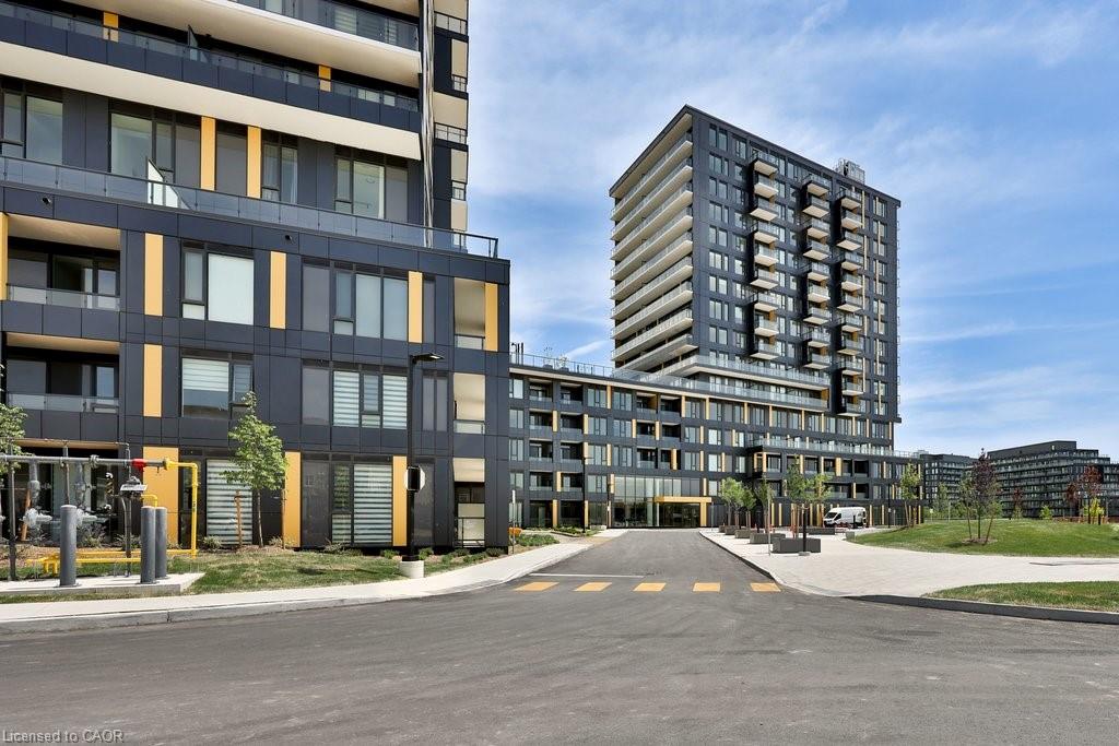 4878-powers-common-burlington-ontario-40837438