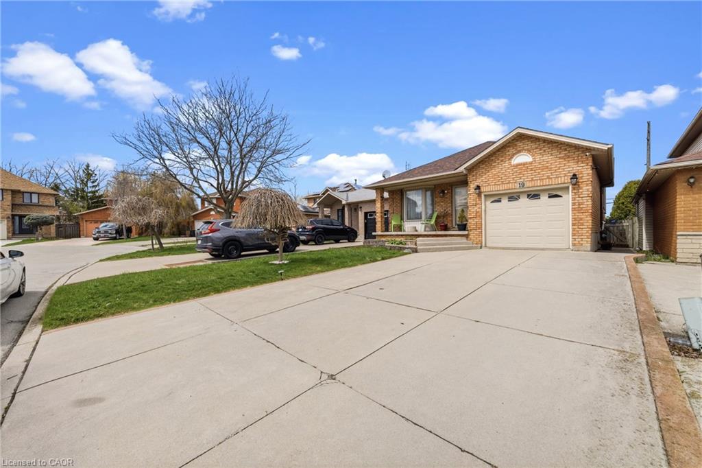 19-sedona-court-hamilton-ontario-40837439