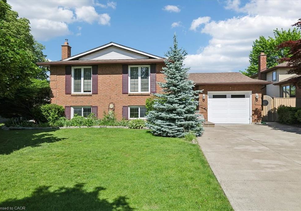 1-amesbury-crescent-stoney-creek-ontario-40837441