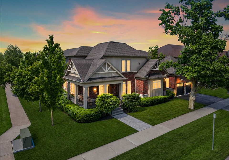 110-john-street-w-niagara-on-the-lake-ontario-40837447