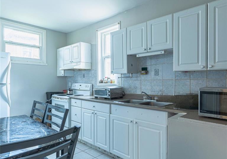 11-aikman-avenue-apt-1-hamilton-ontario-40837465