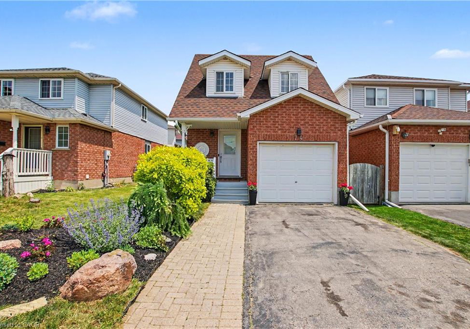 74-activa-avenue-kitchener-ontario-40837526
