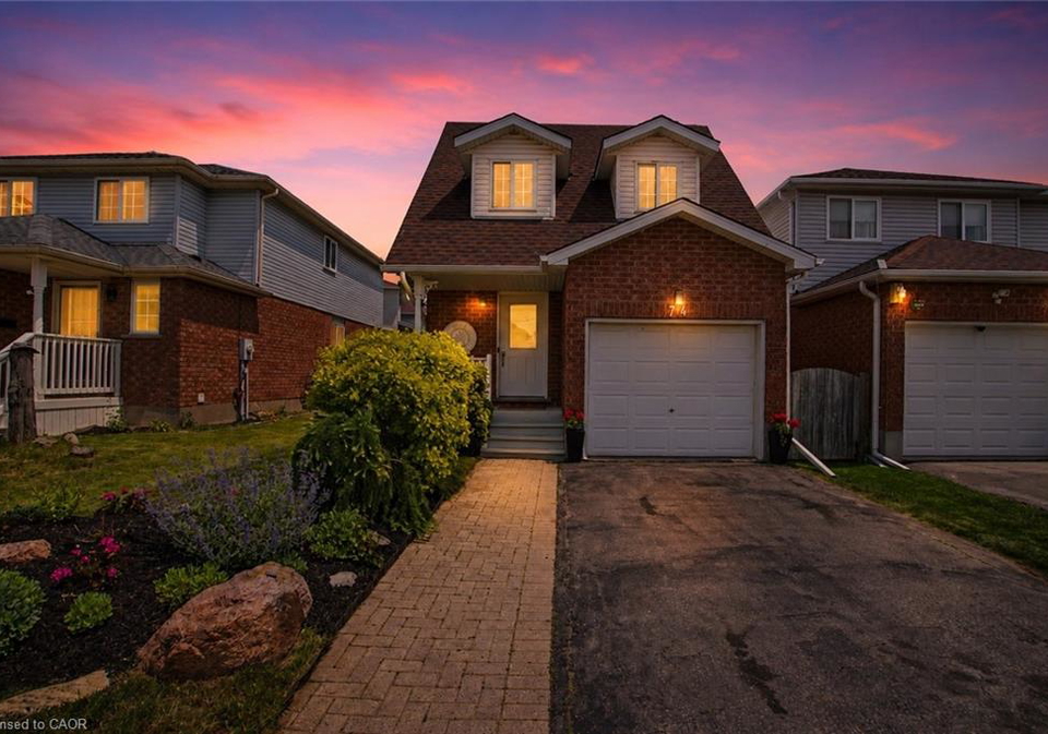 74-activa-avenue-kitchener-ontario-40837526