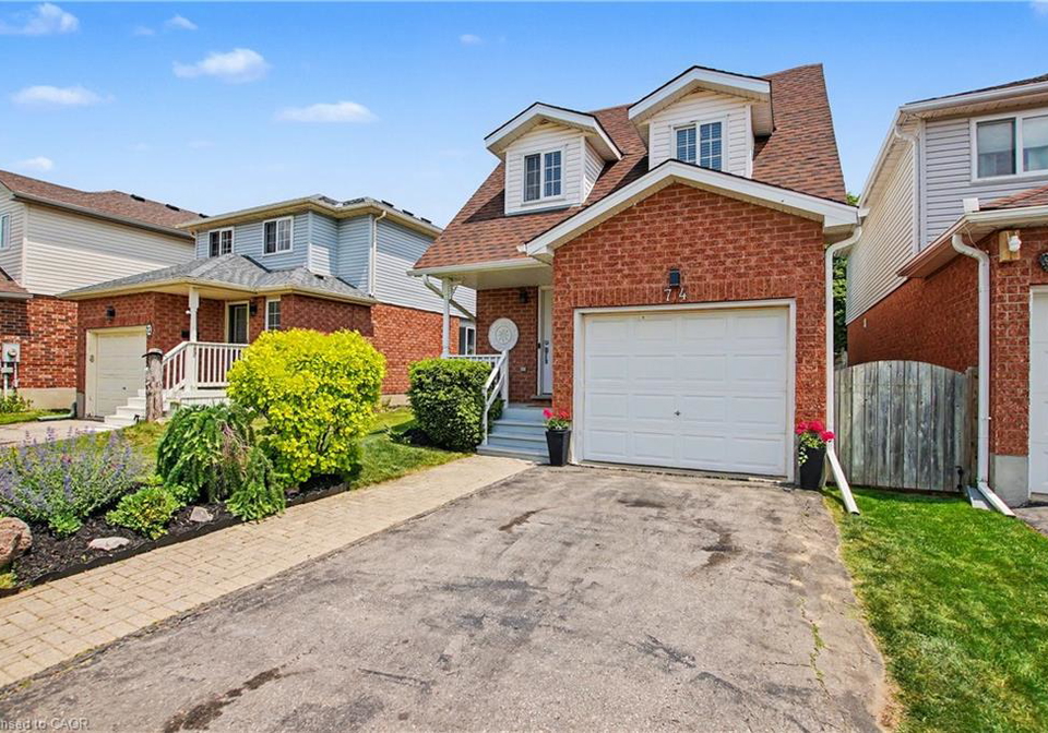 74-activa-avenue-kitchener-ontario-40837526