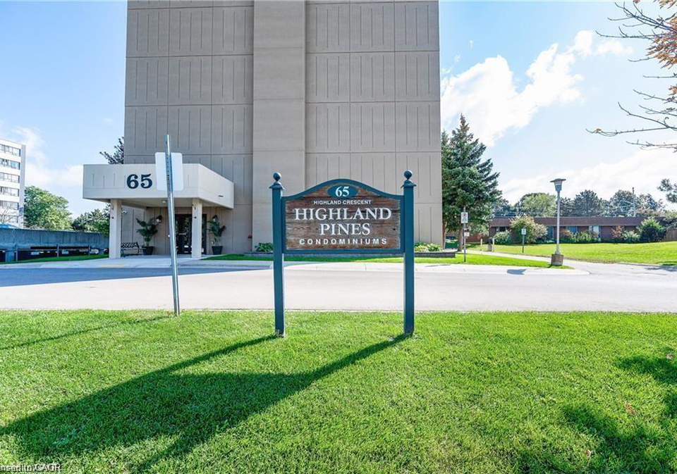 65-highland-crescent-kitchener-ontario-40837537