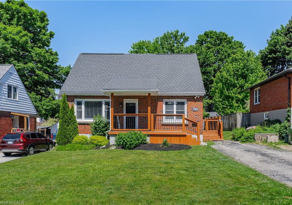 797-bayswater-street-woodstock-ontario-40837548