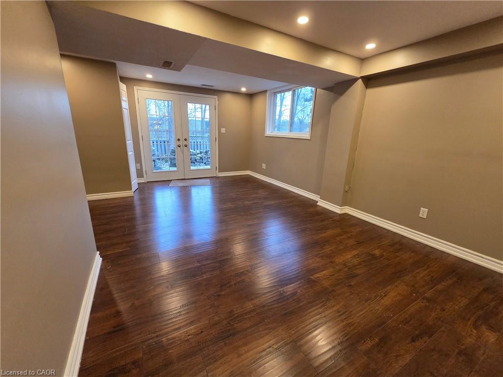 696-penny-lane-burlington-ontario-40837589