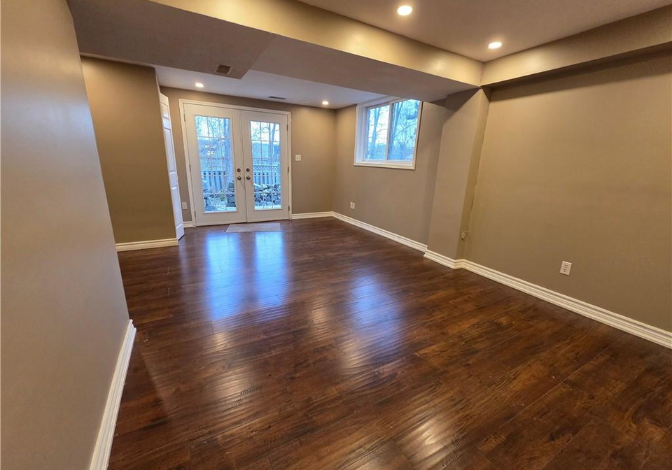 696-penny-lane-burlington-ontario-40837589