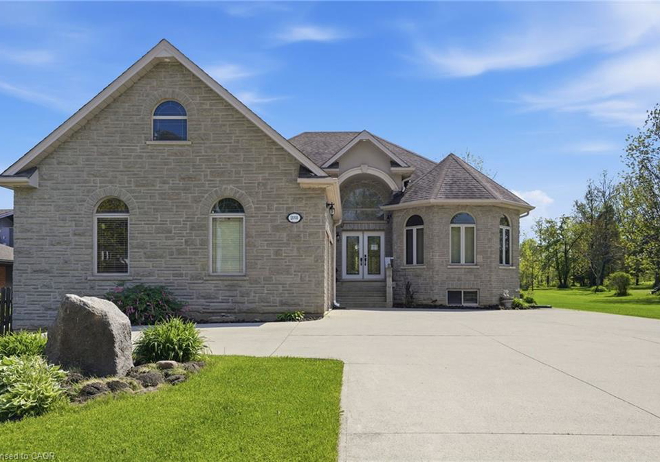 281-stone-church-road-w-hamilton-ontario-40837599