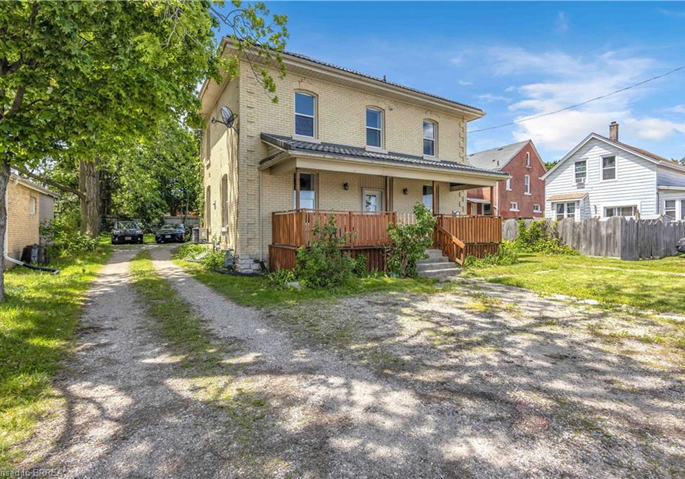 34-young-street-woodstock-ontario-40837615