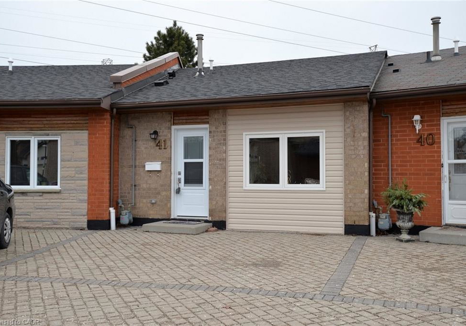 41-sister-kern-terrace-hamilton-ontario-40837619