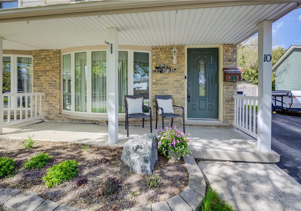 10-meadow-woods-crescent-kitchener-ontario-40837623